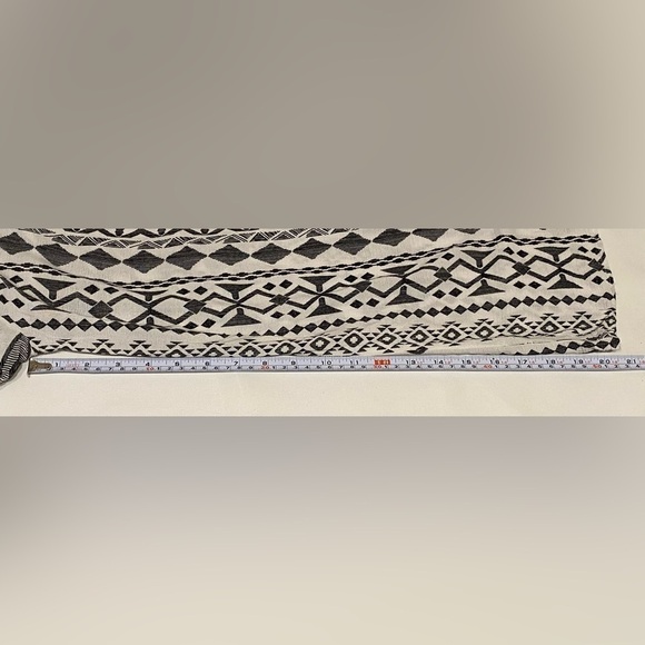 LULU'S Sparrow Black and White Printed Halter Jumpsuit Size S - Picture 10 of 10